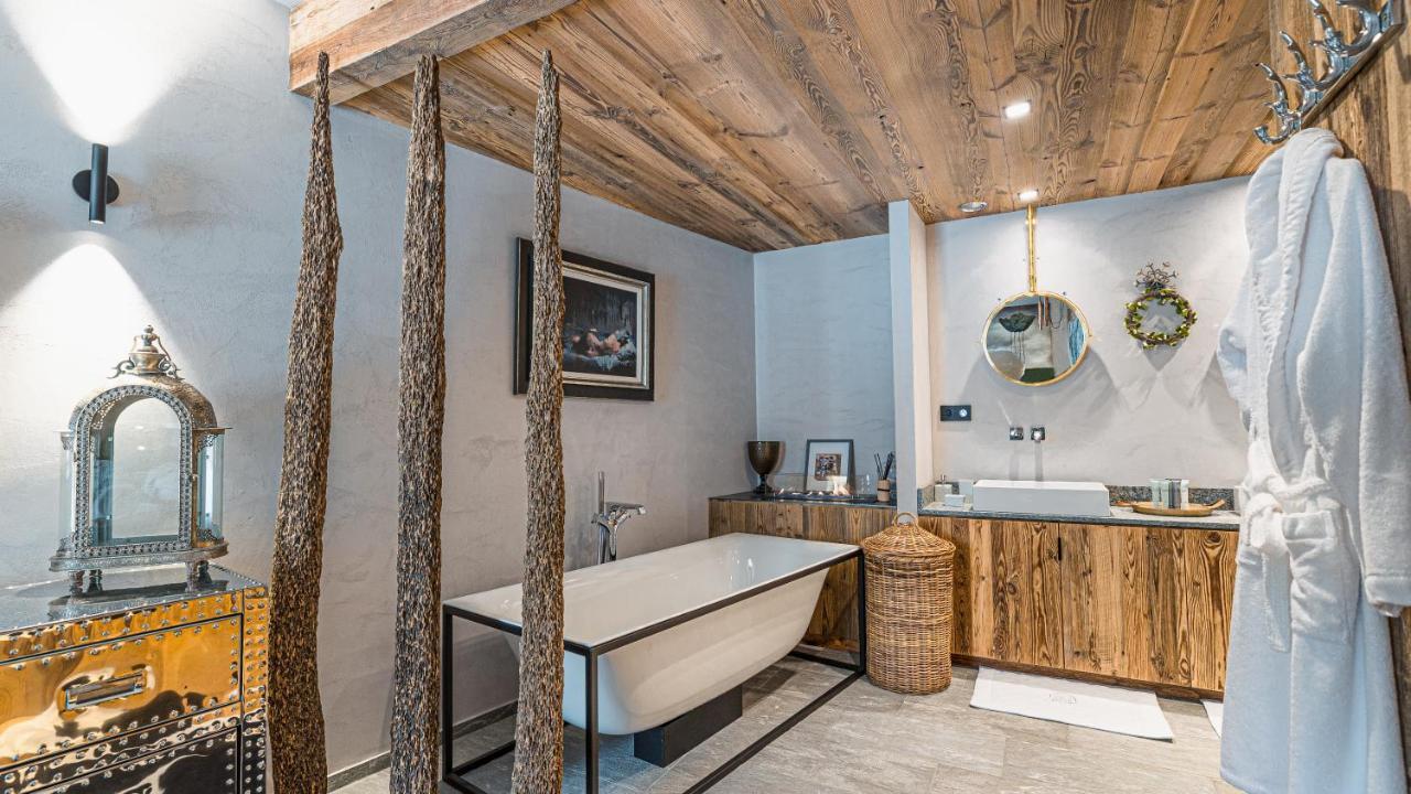 Chalet Orca, Val d'Isère - 14 pers - 420m2 Villa Esterno foto